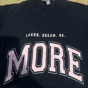 Alphalete Navy and Pink Graphic t shirt